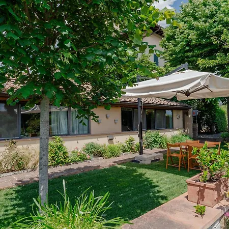 La Serra-stunning Retreat In The Heart Of